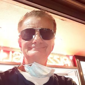 Meet your Posher, Robert